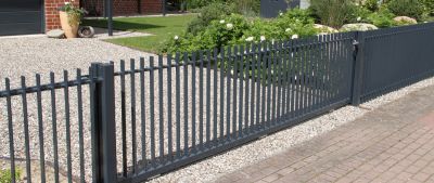 Steel Fence Replacement in Des Moines, IA