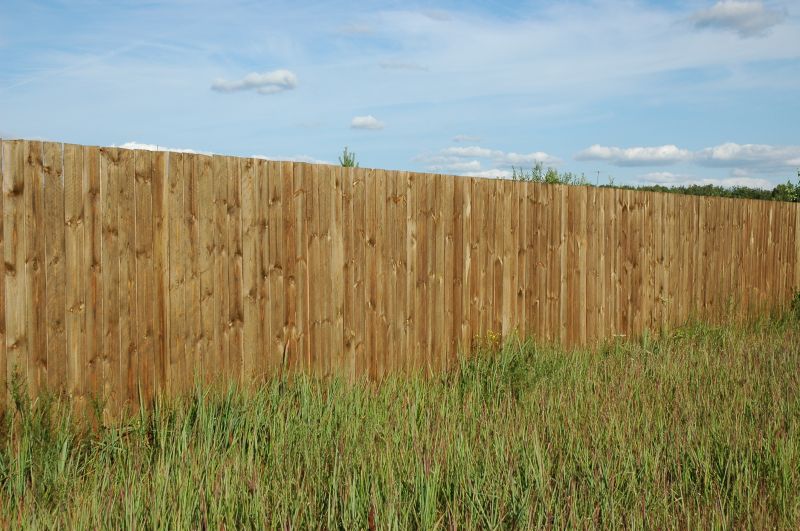 Wood Fence Construction in Pearland, TX