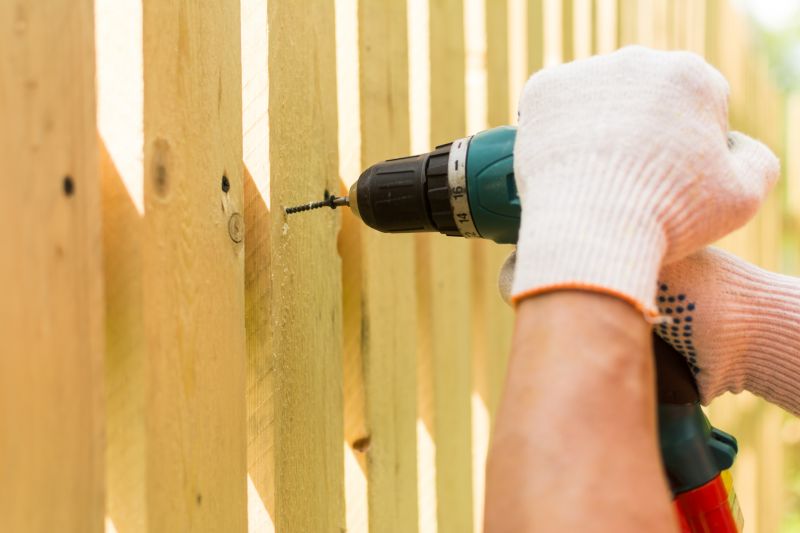 Wood Picket Fence Installation in Pearland, TX